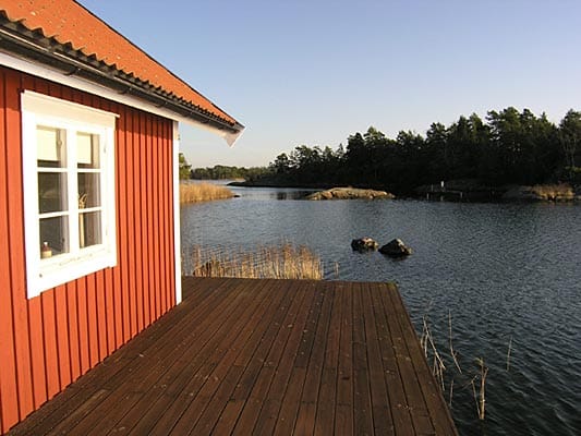 Ferienhaus in Småland mit Blick auf die Schären des Östersjön (der Ostsee).