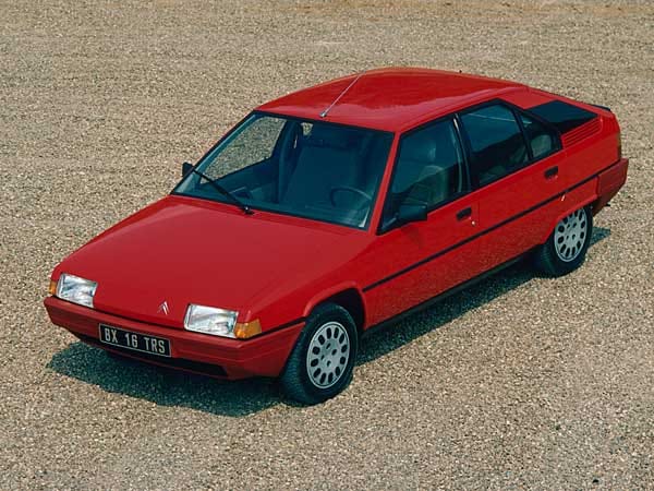 1982 war auch das Geburtsjahr des Citroën BX. Das kantige Modell wurde bis 1994 gebaut.