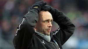 Holger Stanislawski steht bei 1899 Hoffenheim enorm unter Druck.