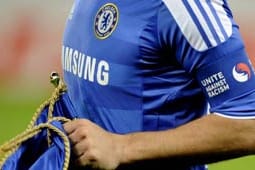 John Terry soll einen Gegenspieler rassistisch beleidigt haben.