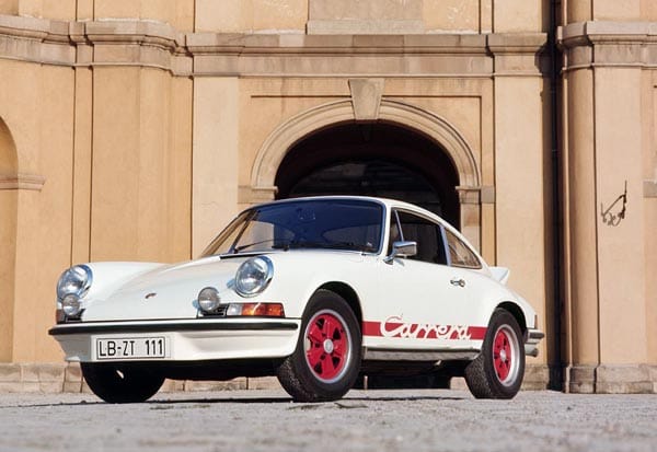 Urmodell: Ein Porsche 911 Carrera von 1973 mit dem charakteristischen "Entenbürzel" am Heck.