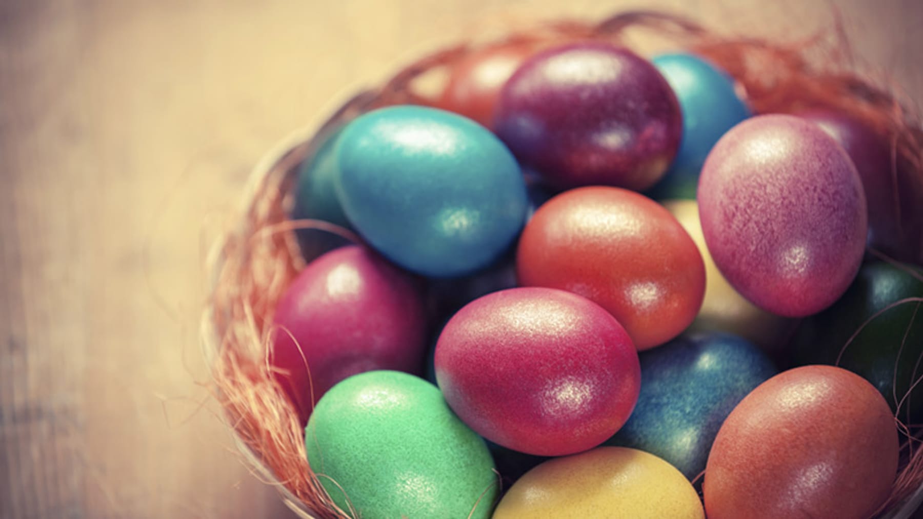 Eier: Speckschwarte hält Ostereier frisch