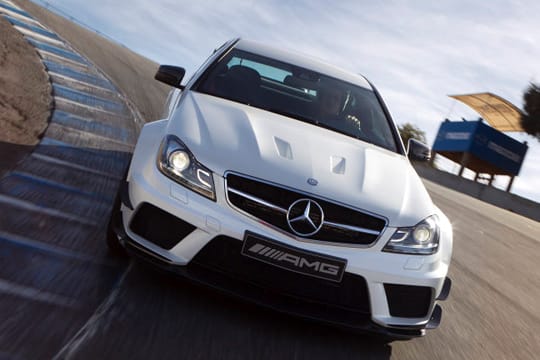 Die Mercedes C 63 AMG Black Series ist eine Waffe.