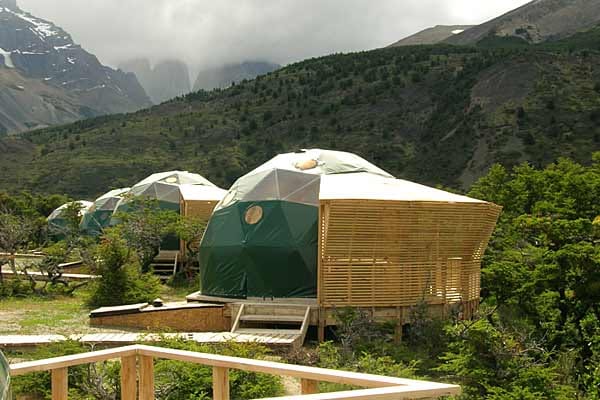 Die Suite Domes der EcoCamps sind der Bauart der Kaweska-Indianern nachempfunden.