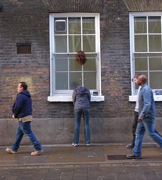 Installation von Mark Jenkins in London. Installation von Mark Jenkins in London.