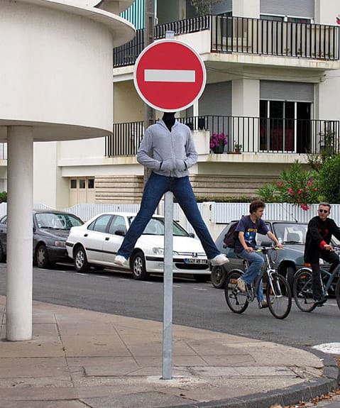 Installation von Mark Jenkins in Royan. Installation von Mark Jenkins in Royan.