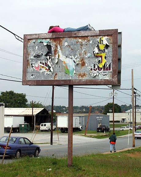 Installation von Mark Jenkins in Winston-Salem. Installation von Mark Jenkins in Winston-Salem.