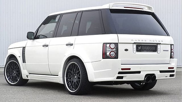 Hamann Range Rover V8: markante Schützen verbinden die Schweller. Hamann Range Rover V8: markante Schützen verbinden die Schweller.