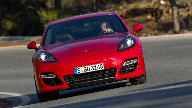 Übersteuern gibt's beim Porsche Panamera GTS nicht.