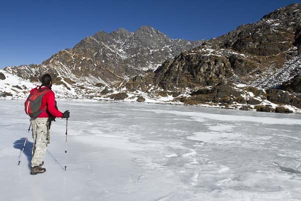 Trekker in Panch Pokhari.