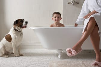 Das perfekte Badezimmer wird allen Familienmitgliedern gerecht.