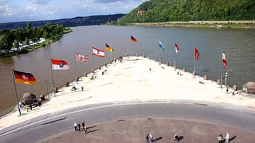 Deutsches Eck in Koblenz: Mündung der Mosel in den Rhein.