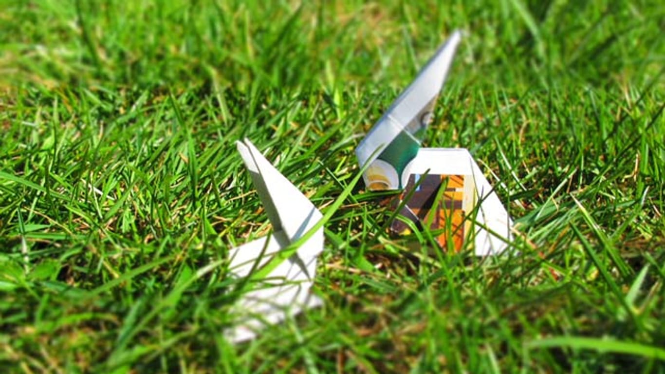Origami-Osterhasen sind äußerst dekorativ und leicht zu falten.