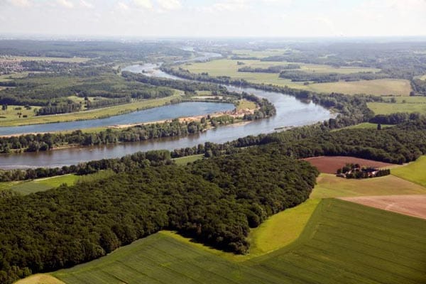 Blick auf das Loire-Tal bei Chaumont-sur-Loire im Departement Loir-et-Cher. Der neue Radweg führt durch traumhafte Landschaften.