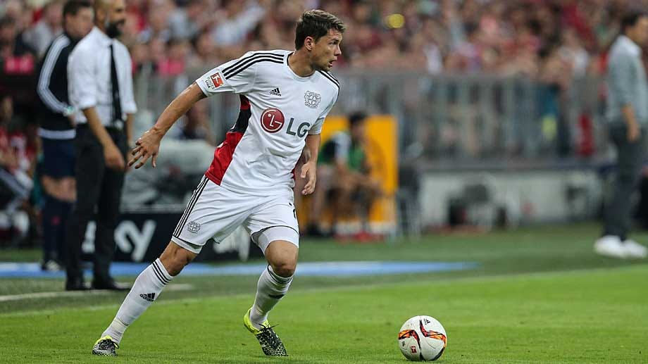 Auch Sebastian Boenisch ist zu seinen Wurzeln zurückgekehrt. Der in Gleiwitz geborene Abwehrspieler spielt seit 2010 für Polen, nachdem er im Jahr zuvor noch mit der U19 des DFB Europameister geworden war. Schalke 04 und Werder Bremen waren seine Stationen, bevor er 2012 zu Bayer Leverkusen wechselte.