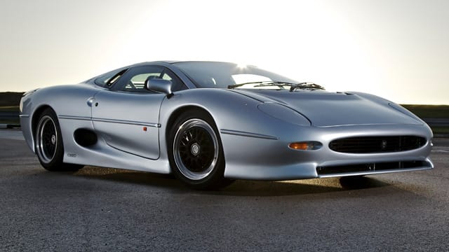 Jaguar XJ220