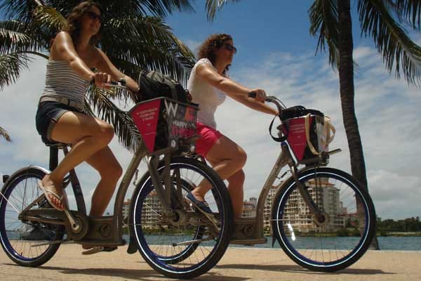 Mit den Deco-Bikes lässt sich Miami Beach am schnellsten erkunden.