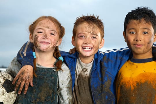 Eltern müssen die Freunde ihrer Kinder nicht immer mögen - doch sie sollten sie tolerieren.