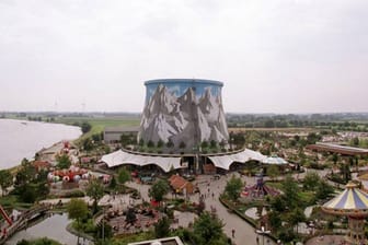 Das stillgelegte Kernkraftwerk "Schneller Brüter" in Kalkar verwandelten die Niederländer ebenfalls in einen Freizeitpark mit Hotel - das "Wunderland Kalkar".