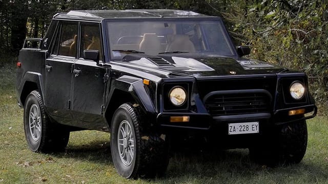 Lamborghini LM 002