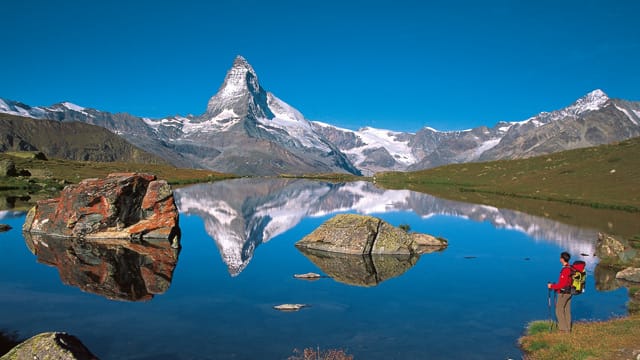 Der Bildband "Traumtreks Alpen" verzeichnet 30 der schönsten Wanderungen zwischen Nizza und Wien.