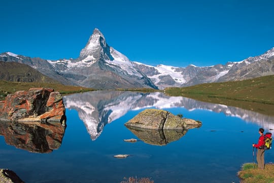 Der Bildband "Traumtreks Alpen" verzeichnet 30 der schönsten Wanderungen zwischen Nizza und Wien.