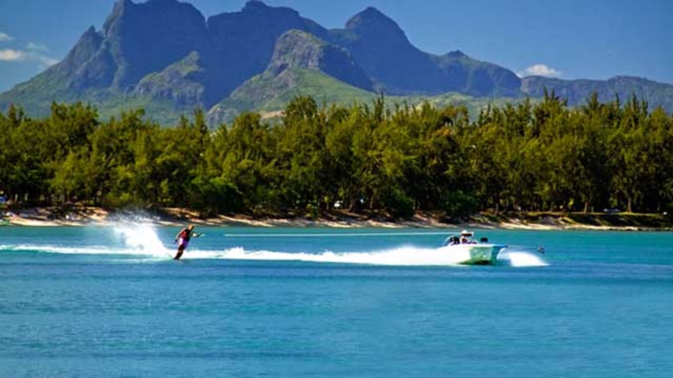 Mauritius ist besonders bei Wassersportlern beliebt.