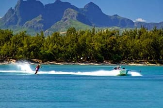 Mauritius ist besonders bei Wassersportlern beliebt.