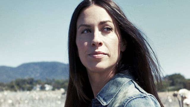 Alanis Morissette meldet sich mit "Havoc And Bright Lights" zurück.