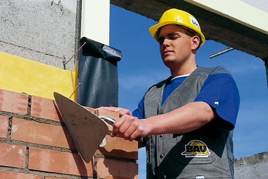 Baukosten kalkulieren: Beim Hausbau lauern einige Kostenfallen.