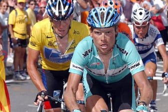 Das ewige Duell bei der Tour: Lance Armstrong (li.) und Jan Ullrich (vorne).