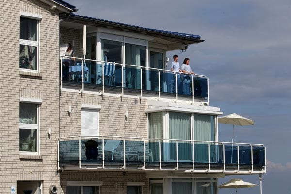 Auch ein großzügiger Balkon gehört zur Wohnung.