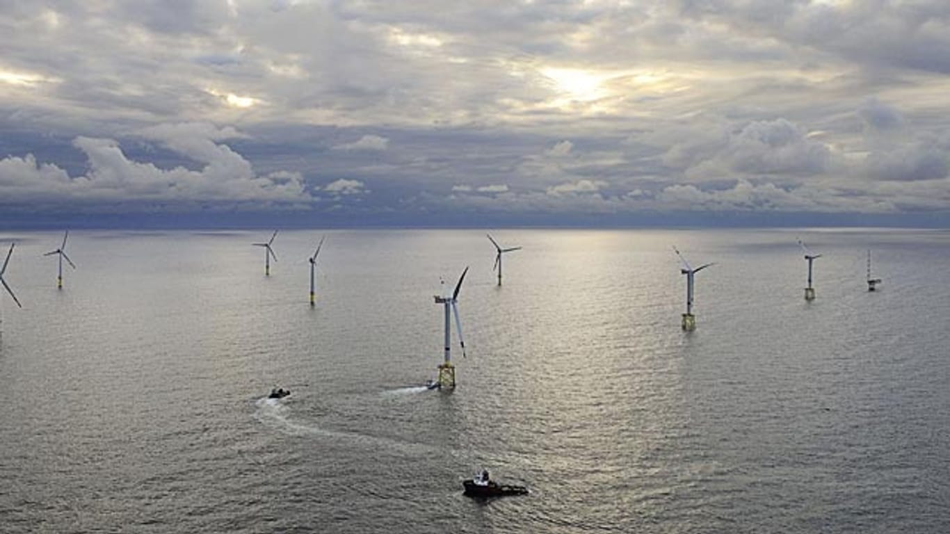 Für Probleme beim Ausbau von Offshore-Windparks sollen jetzt die Stromkunden haften