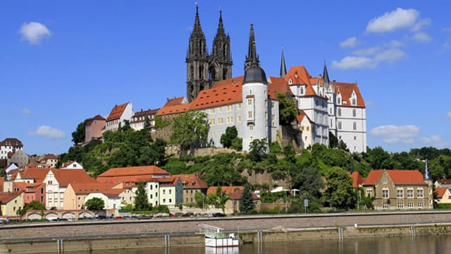 Von der Großstadt in die Natur.