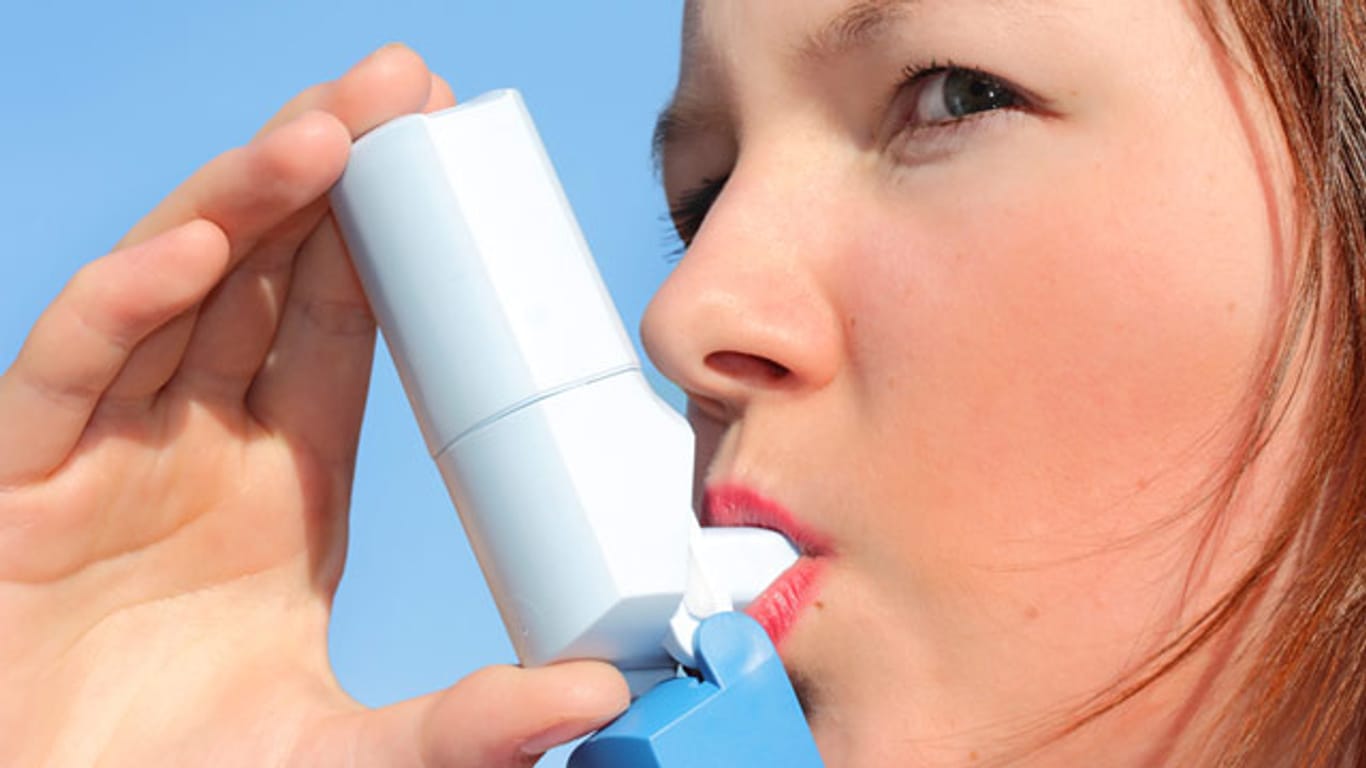 Asthma-Spray mit dem Wirkstoff Budesonid hemmt das Wachstum von Kindern.