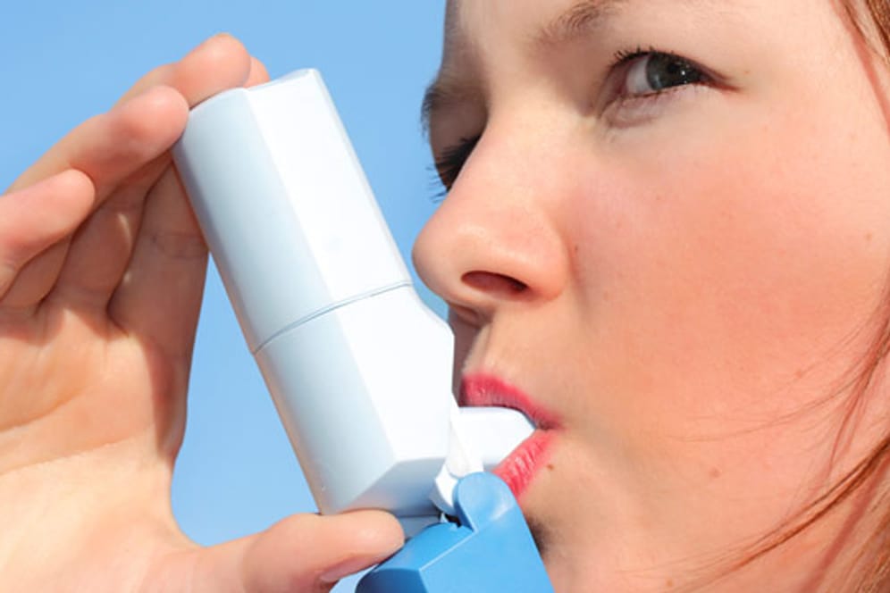 Asthma-Spray mit dem Wirkstoff Budesonid hemmt das Wachstum von Kindern.