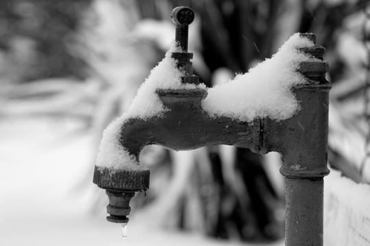 Eingefrorener Wasserhahn.