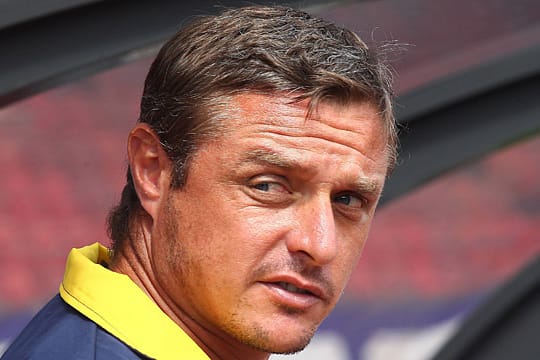 Massiv im Ton vergriffen: Sions Trainer Sebastien Fournier.