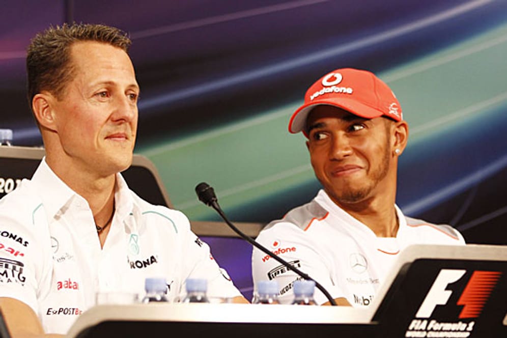Vorgänger, Nachfolger: Michael Schumacher könnte nach Expertenmeinung von Lewis Hamilton (links) ersetzt werden.