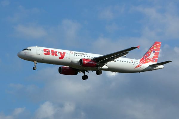 Wie Onur Air ist Sky Airlines eine Fluggesellschaft aus der Türkei. Sie landet mit einer Note von 4,09 auf dem zweiten Platz der unbeliebten Airlines.