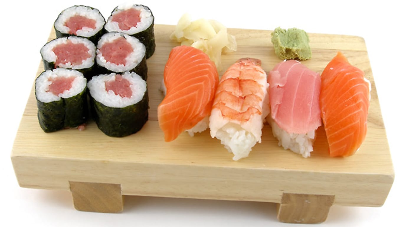 Sushi muss kühl gelagert werden, damit sich keine Keime vermehren.