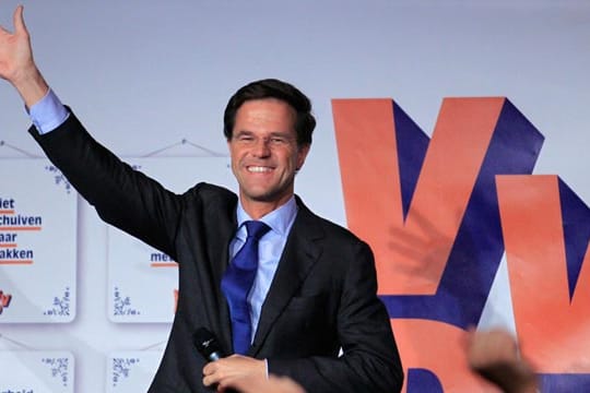 Ministerpräsident Rutte ist der strahlende Sieger.