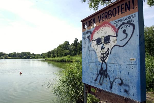 Silbersee: Das toxische Gewässer liegt im Südosten von Nürnberg. Es steht auf dem ehemaligen Reichsparteitagsgelände und wurde bis 1962 teilweise als Schuttdeponie verwendet. Besonders die Belastung mit Schwefelwasserstoff ist eine große Gefahr.