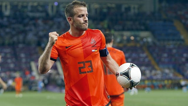 Rafael van der Vaart ärgert sich über seine Nichtnominierung.