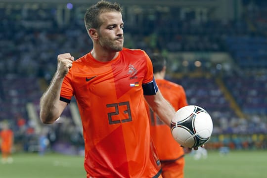 Rafael van der Vaart ärgert sich über seine Nichtnominierung.