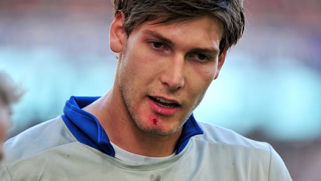 Fabian Giefer wird sich vorerst mit Flüssignahrung zufrieden geben müssen.