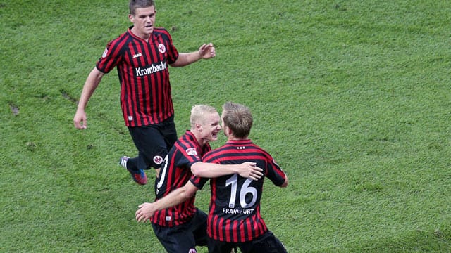 Frankfurter Jung-Stars: Sebastian Jung und Sebastian Rode (links und Mitte) gehören zu den hoffnungsvollsten Eintracht-Spielern Frankfurter Jung-Stars: Sebastian Jung und Sebastian Rode (links und Mitte) gehören zu den hoffnungsvollsten Eintracht-Spielern