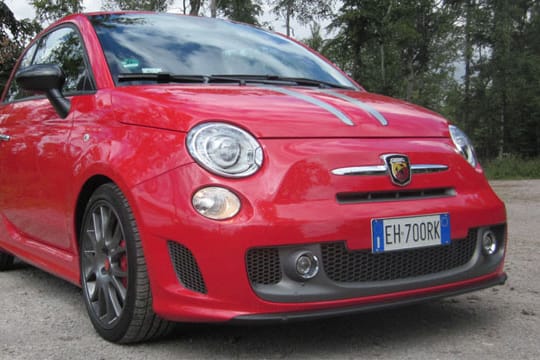 Fiat 500 Abarth 695 Tributo Ferrari