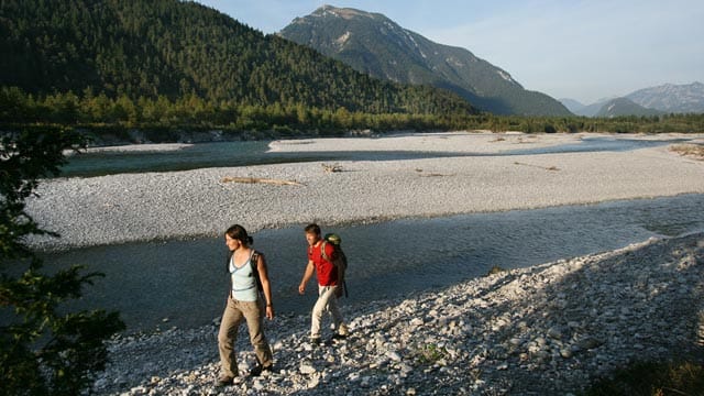 Wandern durch eine der letzten wilden Flusslandschaften Europas.