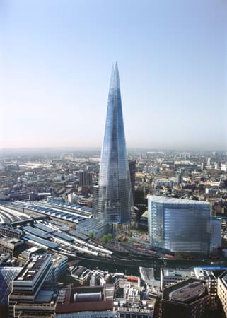 Bei der Eröffnung im Juli war "The Shard" mit 310 Metern noch das höchste Gebäude Europas, wurde dann aber vom "Mercury City" abgelöst.